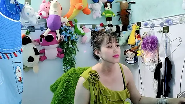 emgaixinhngoan online show from October 21, 9:43 am