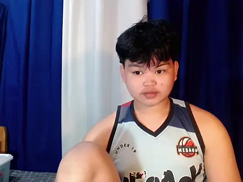 Reynelcock online show from November 12, 3:12 pm