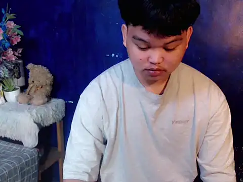 Reynelcock online show from April 13, 5:40 pm