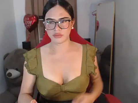 RebeccaTs online show from April 12, 11:59 am