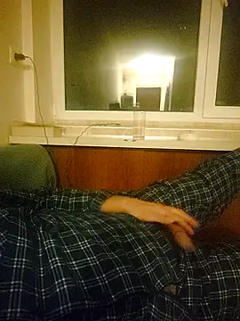 Snapshot of Negovotoo chatting on December 16, 8:25 pm Negovotoo online show from December 16, 8:25 pm