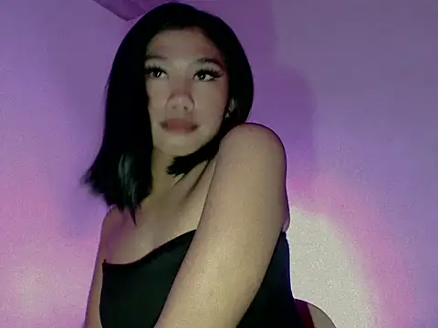 Maxine Sucks online show from October 24, 1:07 pm