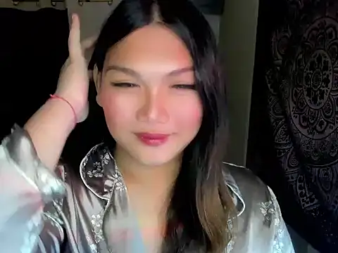 Snapshot of Lou_heart chatting on November 25, 7:47 pm Lou heart online show from November 25, 7:47 pm