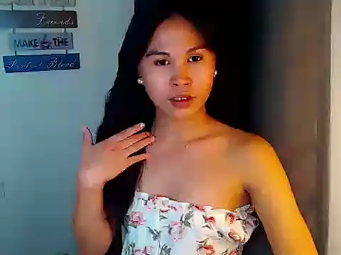 Snapshot of Sassy_Bianca chatting on January 18, 8:18 am Sassy Bianca online show from January 18, 8:18 am