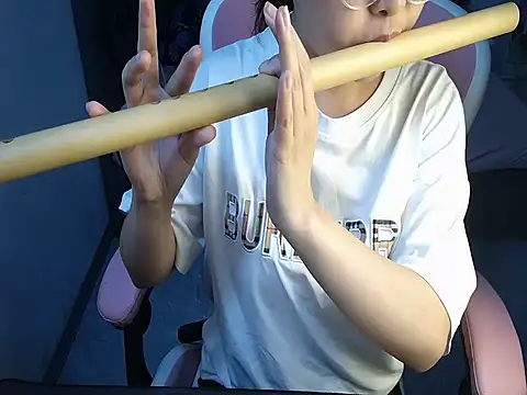 Ori-Yannie online show from November 12, 6:47 am