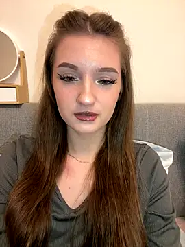 AdelinaEmber online show from December 20, 10:22 am