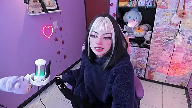 Vero Osb  online show from October 17, 12:14 am