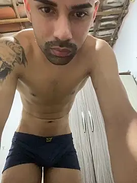 Snapshot of PhrenicUsurer chatting on September 18, 2:57 am PhrenicUsurer online show from September 18, 2:57 am