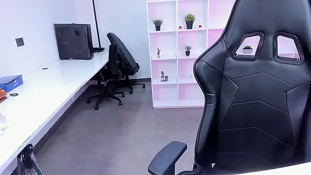 megan bigboobs  online show from October 25, 11:29 am