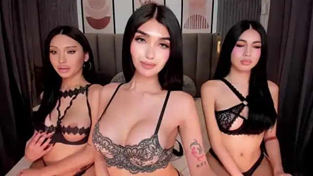 Snapshot of ScarletGreysonn chatting on November 4, 8:35 am ScarletGreysonn online show from November 4, 8:35 am