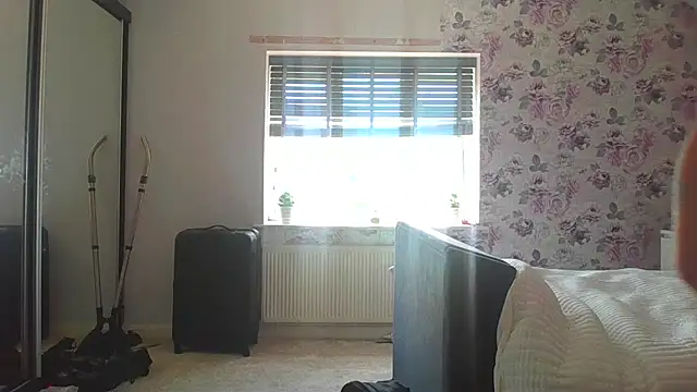 Snapshot of LucyRoseMae chatting on June 23, 12:58 pm LucyRoseMae online show from June 23, 12:58 pm