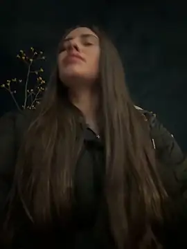 Snapshot of Isabella21_ chatting on February 27, 1:38 am Isabella21 online show from February 27, 1:38 am