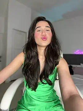 julieta jhonss online show from July 3, 3:24 am