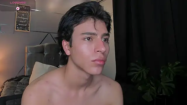 Christopher 77 online show from November 6, 3:57 pm