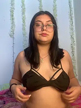 Velma star online show from December 15, 3:38 pm