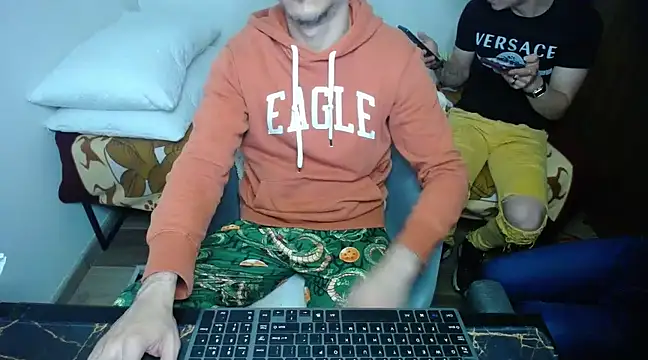 Snapshot of bossking017 chatting on January 27, 10:49 pm bossking017 online show from January 27, 10:49 pm