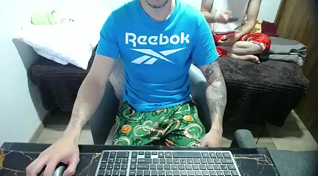 Snapshot of bossking017 chatting on January 28, 1:59 pm bossking017 online show from January 28, 1:59 pm