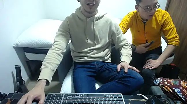 Snapshot of bossking017 chatting on January 30, 4:06 am bossking017 online show from January 30, 4:06 am