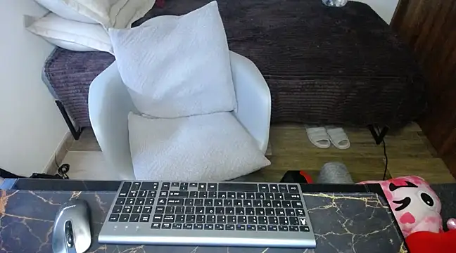 Snapshot of bossking017 chatting on March 4, 5:03 pm bossking017 online show from March 4, 5:03 pm