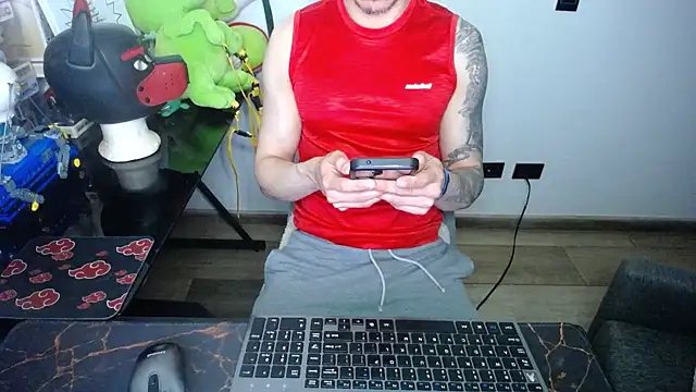 Snapshot of bossking017 chatting on October 7, 5:54 pm bossking017 online show from October 7, 5:54 pm