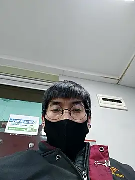 Snapshot of Koreanjjc chatting on February 3, 6:46 pm Koreanjjc online show from February 3, 6:46 pm