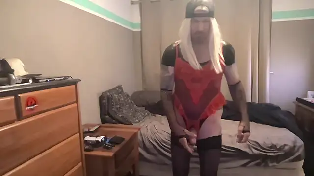 Snapshot of MotoXrideR28 chatting on October 11, 2:55 am MotoXrideR28 online show from October 11, 2:55 am