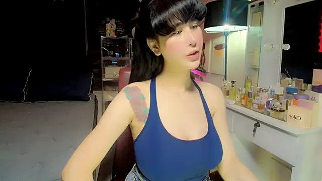 Snapshot of XhotcockcumXts chatting on January 19, 4:27 am XhotcockcumXts online show from January 19, 4:27 am