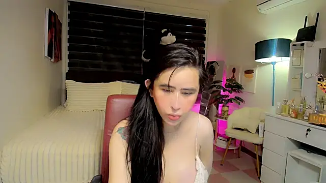 Snapshot of XhotcockcumXts chatting on February 27, 2:44 am XhotcockcumXts online show from February 27, 2:44 am