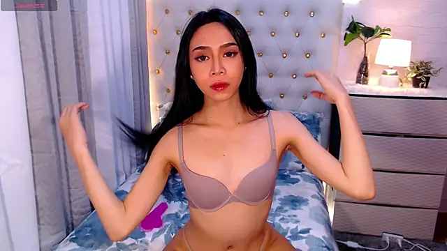 megumishemale x online show from March 4, 9:15 am