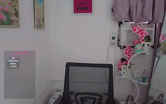 anne smithe online show from March 27, 2:39 am