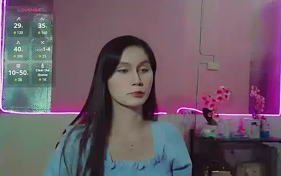 anne smithe online show from April 19, 11:31 am