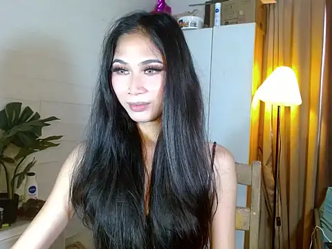Snapshot of kittygurl124 chatting on July 16, 11:11 pm kittygurl124 online show from July 16, 11:11 pm