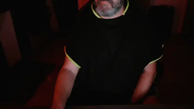 Hairyfred73 online show from October 13, 3:50 am