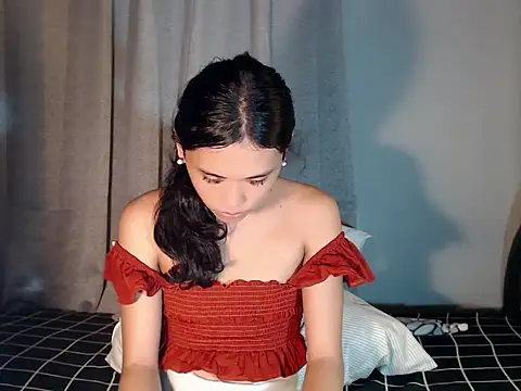 urcurlydiva online show from January 7, 5:21 am