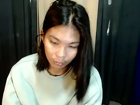 laura leeforever online show from June 5, 1:23 am
