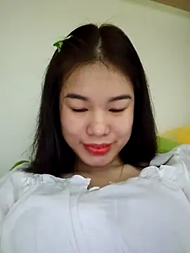 Baby-ladytits2025 online show from October 28, 3:43 am