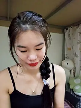 Baby-ladytits2025 online show from November 18, 3:49 pm