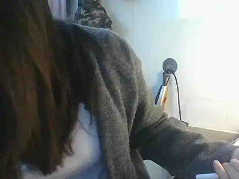 Linzly online show from November 19, 2:22 am