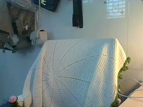 Linzly online show from March 24, 2:49 am