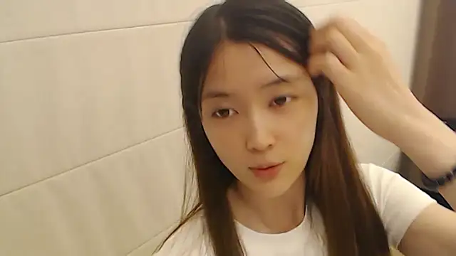 Mimi-cnbaby online show from May 14, 1:40 pm