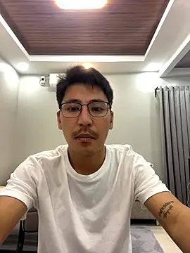 Snapshot of hot_derfs27 chatting on January 13, 11:48 am hot derfs27 online show from January 13, 11:48 am