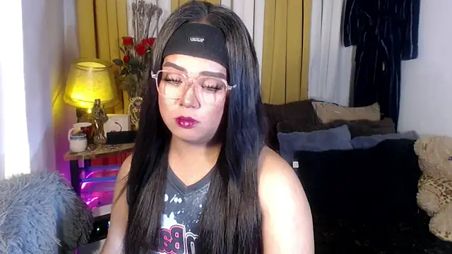 Snapshot of YourSweet-mich chatting on May 10, 8:36 pm YourSweet-mich online show from May 10, 8:36 pm