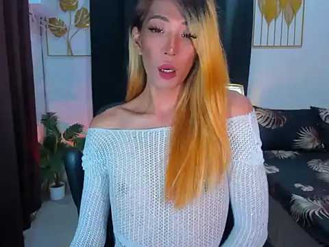 Amandawillson online show from October 31, 3:13 pm