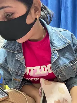 Hot Jaanvi  online show from February 6, 12:15 am