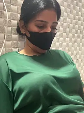 Hot Jaanvi  online show from May 21, 4:41 am