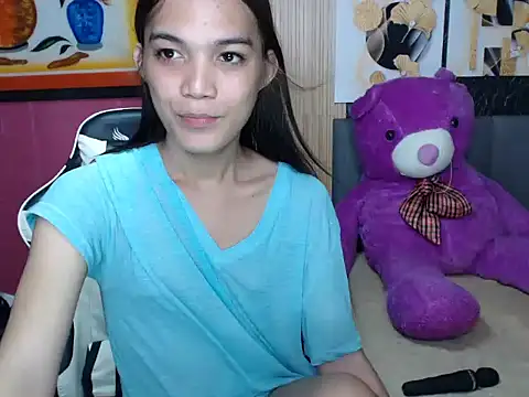 Snapshot of Raffa_ella69 chatting on January 12, 8:08 am Raffa ella69 online show from January 12, 8:08 am
