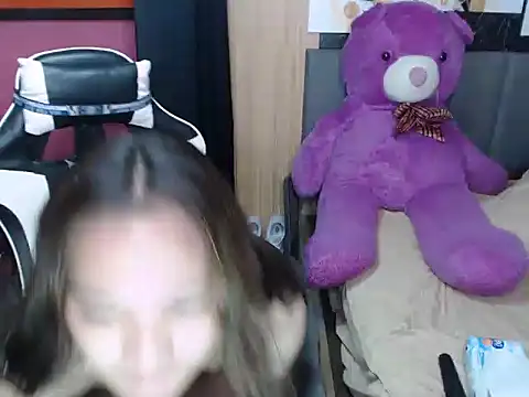 Snapshot of Raffa_ella69 chatting on March 17, 7:55 am Raffa ella69 online show from March 17, 7:55 am