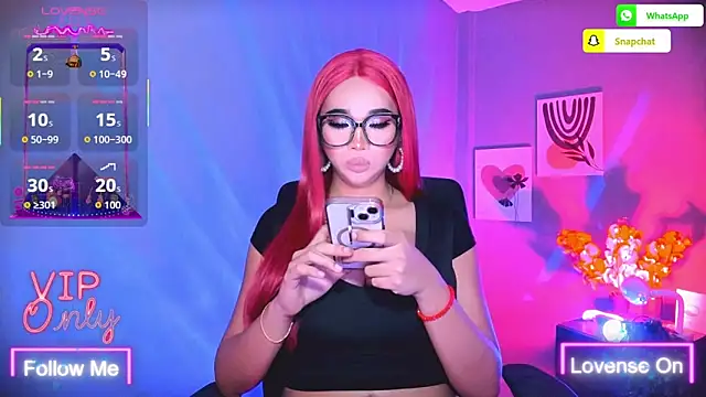 Snapshot of TriciaCumLoader chatting on March 2, 7:21 pm TriciaCumLoader online show from March 2, 7:21 pm