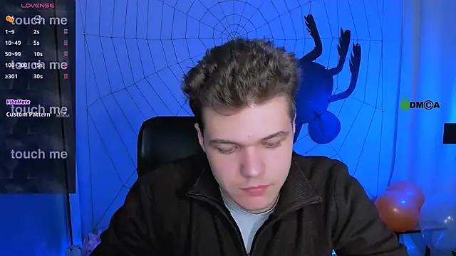 lucas long  online show from October 27, 9:46 am