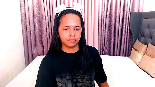 Snapshot of Lorainnelustts chatting on October 28, 9:17 pm Lorainnelustts online show from October 28, 9:17 pm